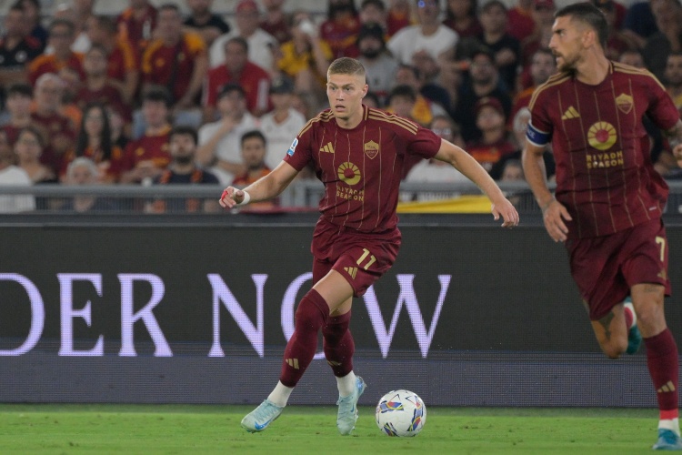 意天空：罗马前锋多夫比克接受手术，预计至少伤缺2个月