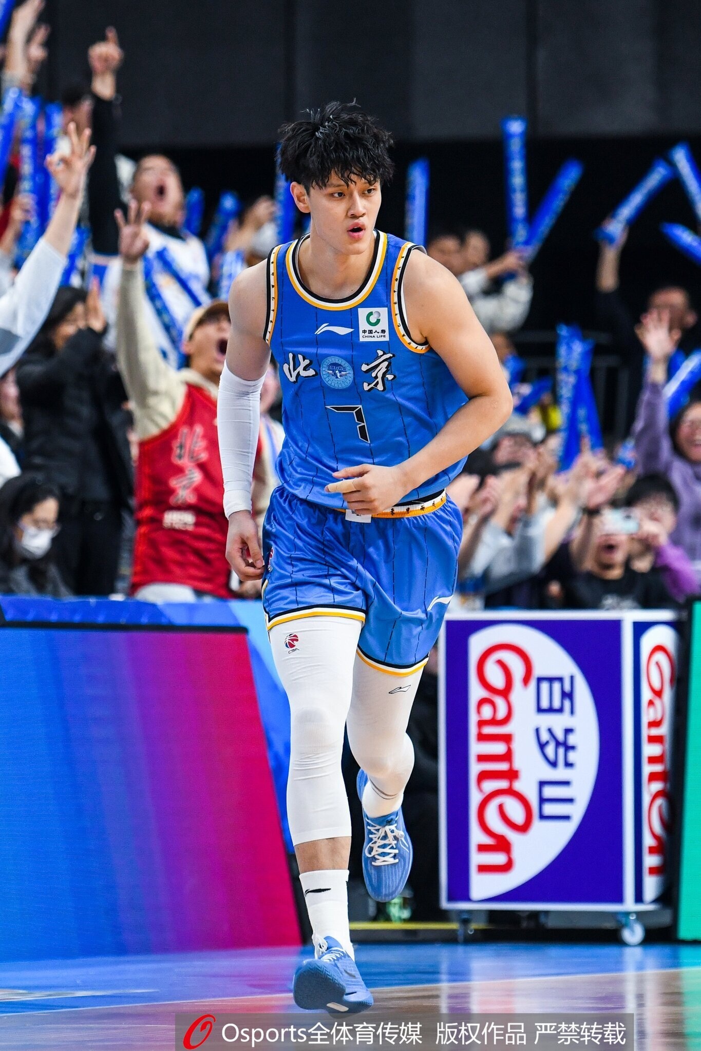 世界杯实时比分-京媒：曾凡博骨头没事 腰部疼痛感较强 若球队需要会准备带伤出战